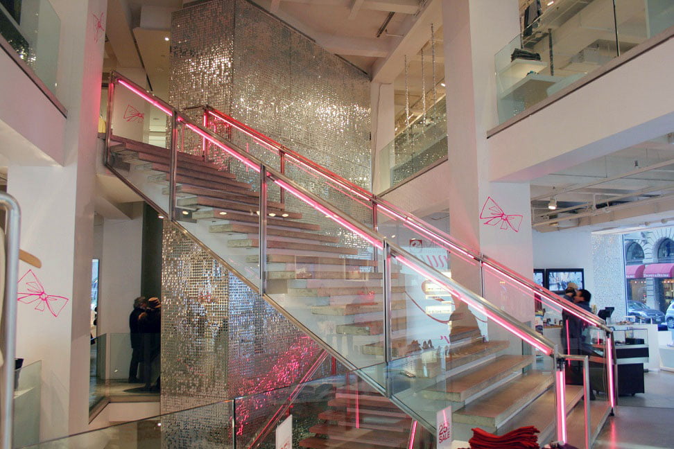Radiant-Manufacturing-indoor-architecture-DKNY-Madison-Lobby-Entry